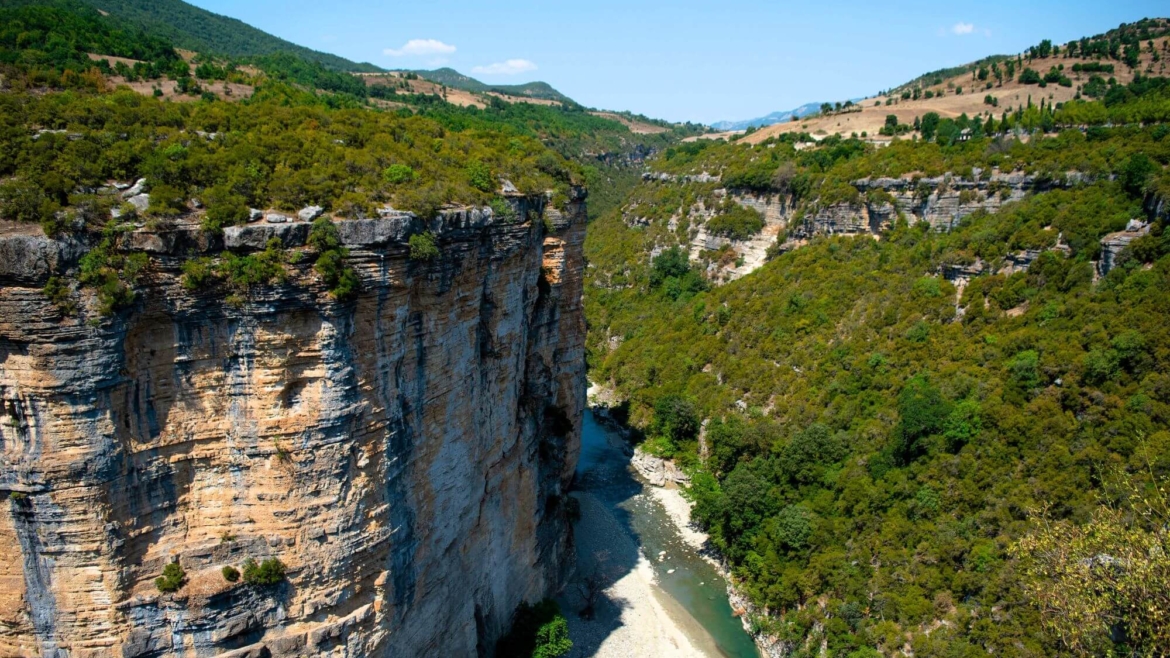 How to Make the Most of Your Visit to Osum Canyon: Expert Tips